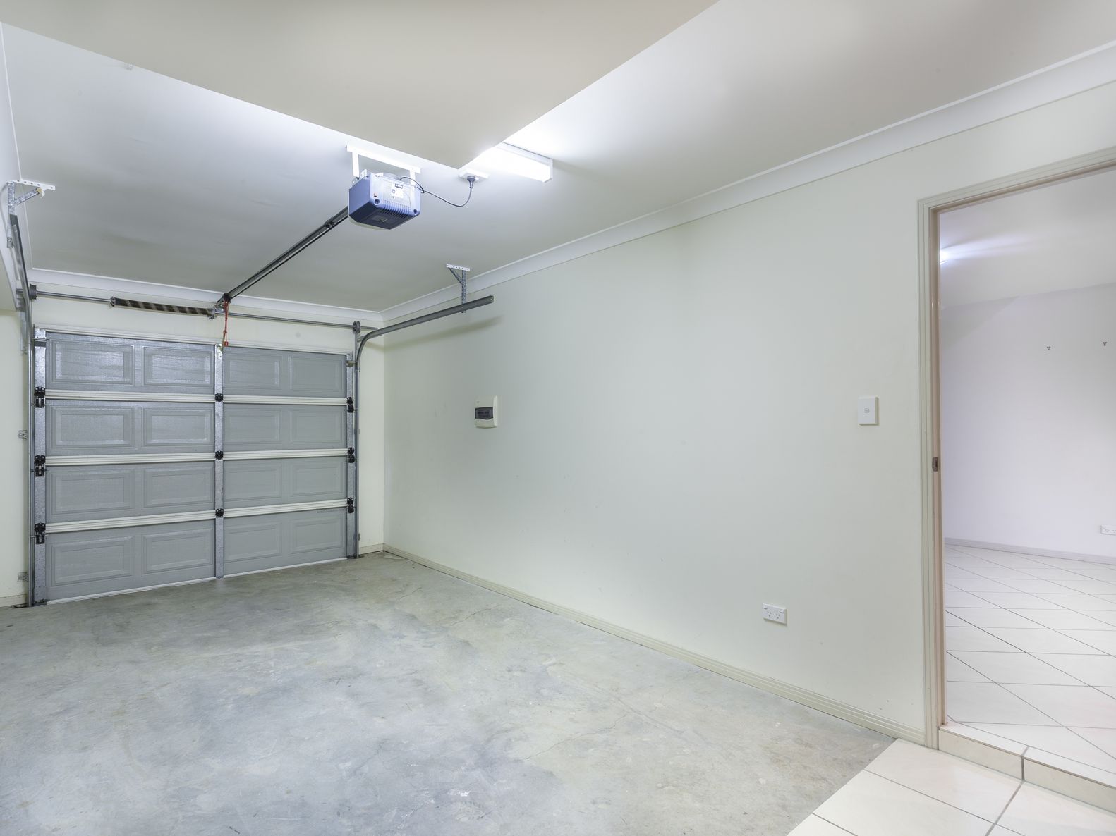 How to Insulate Garage Door